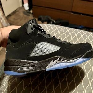 Jordan retro 5 Black Metallic